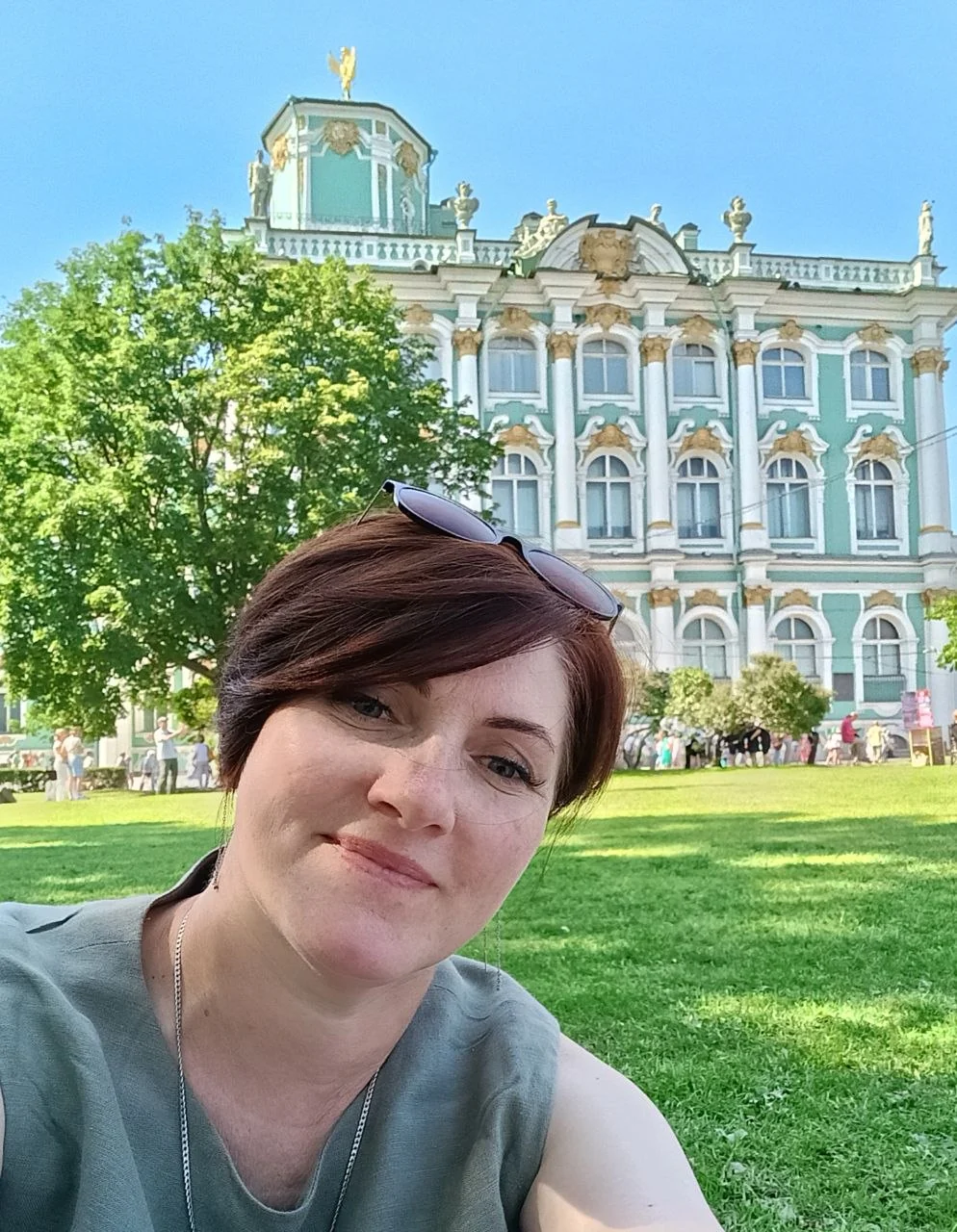 Татьяна Корепина у Эрмитажа